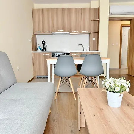 Апартаменты Flat & Free Parking